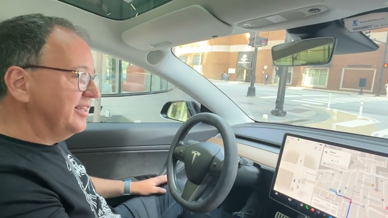 Meine erste FSD supervised Fahrt in Downtown Chicago