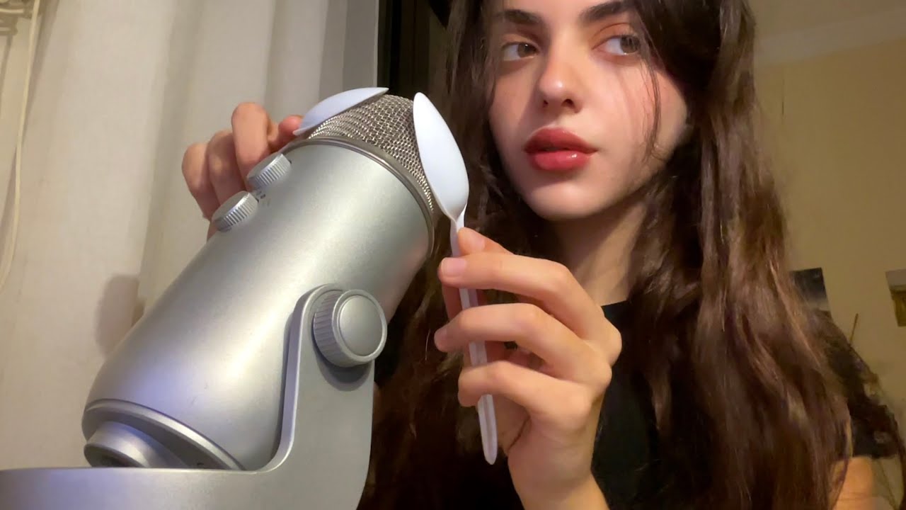 ASMR | TE DERRITO EL CEREBRO con CUCHARAS de PLÁSTICO 🥄🧠✨
