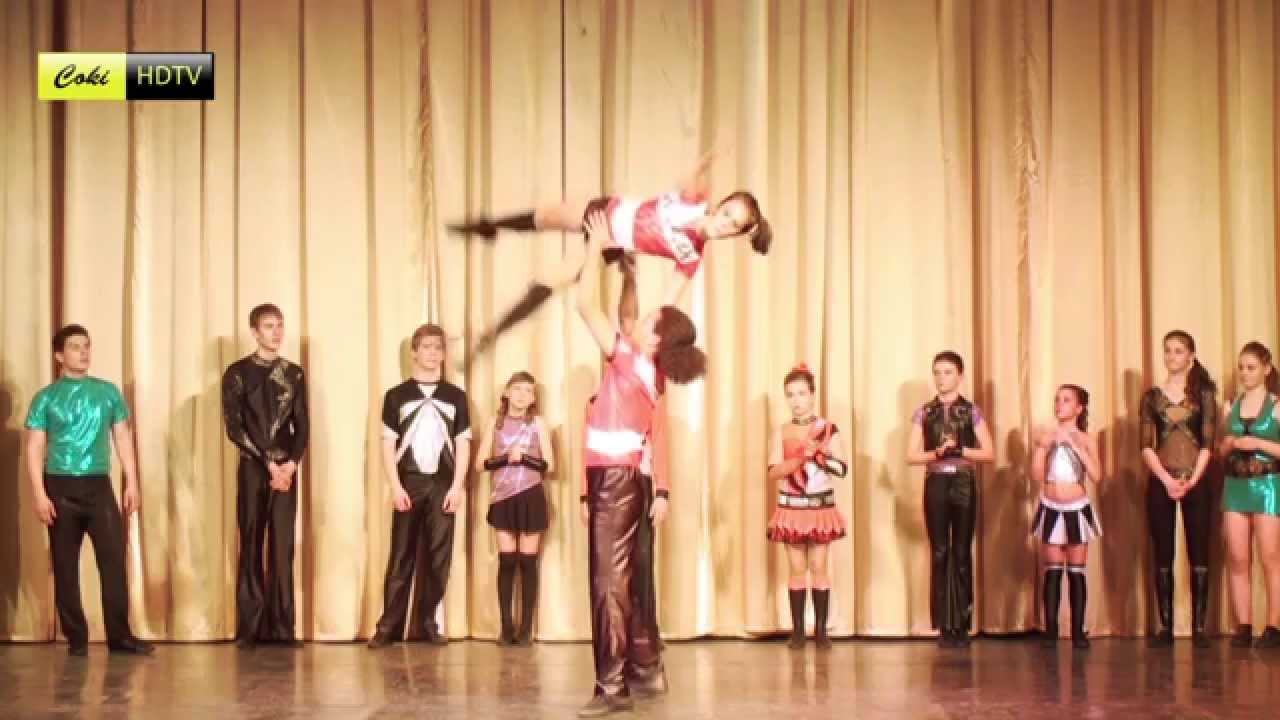 Acrobatic Rock and Roll - Super slow motion