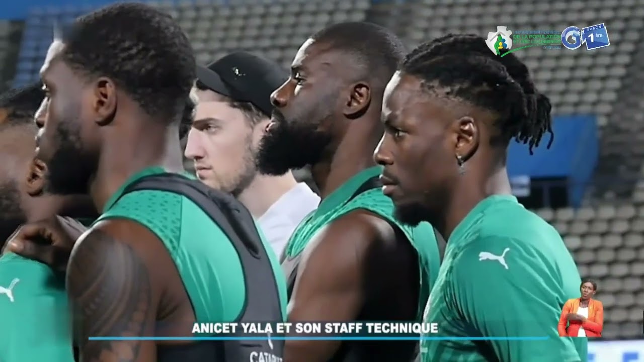 Anicet Yala et son staff technique.