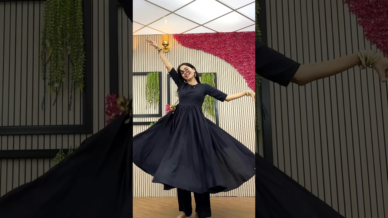 Manwa Laage | Dance Video | Khyati Sahdev | Semi classical | #ytshorts | Danceaholic Studio