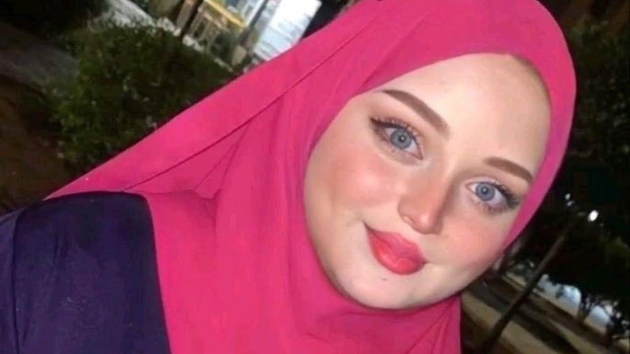 مبرمج اية النور لتنوير الوجه وجعله كالقمر  .احذري كثرة الاستخدام!