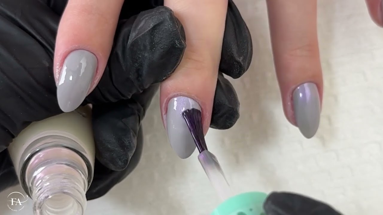 Misturinha de esmaltes com efeito furta cor 🤩