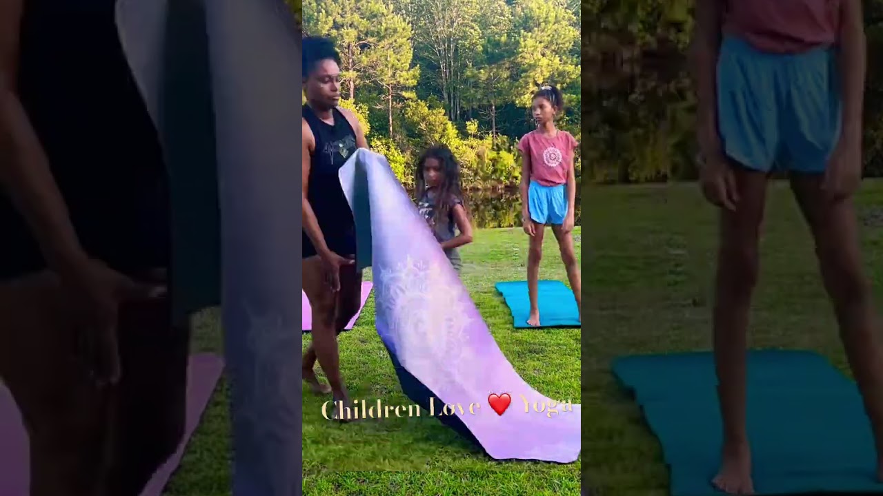 Family yoga in nature #familyyoga #childrenyoga #ashtangavinyasa #natureyoga #love