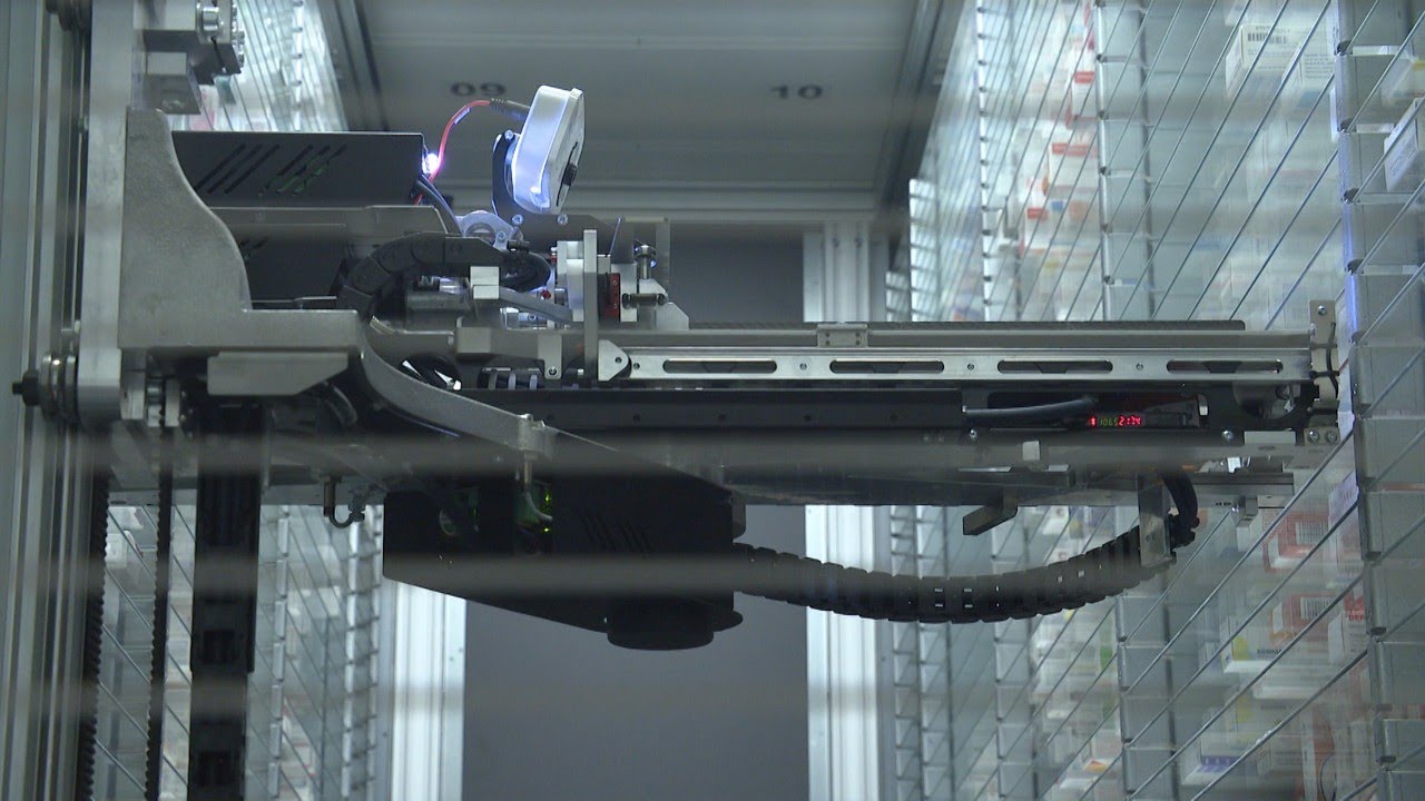 Tre robot per velocizzare la Farmacia Vaticana, 2019-09-18