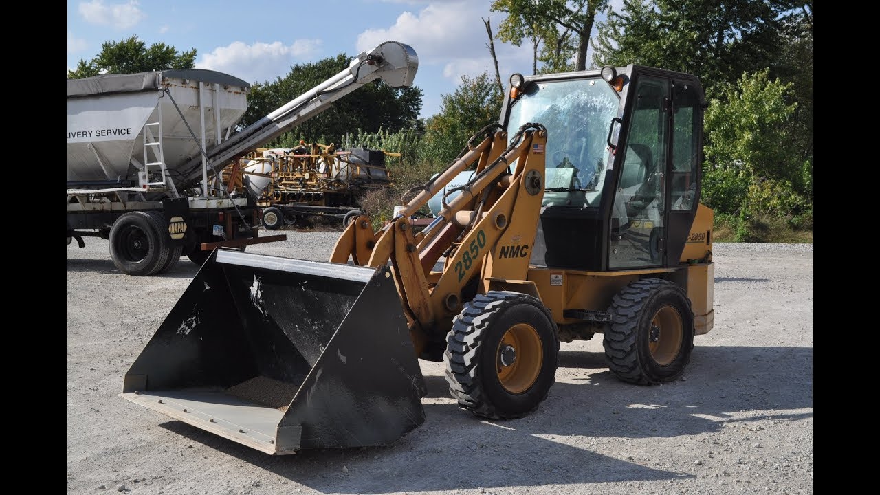 NMC 2850 Articulated Compact Loader with 307 Hours Sold on Western Ohio Auction Thursday