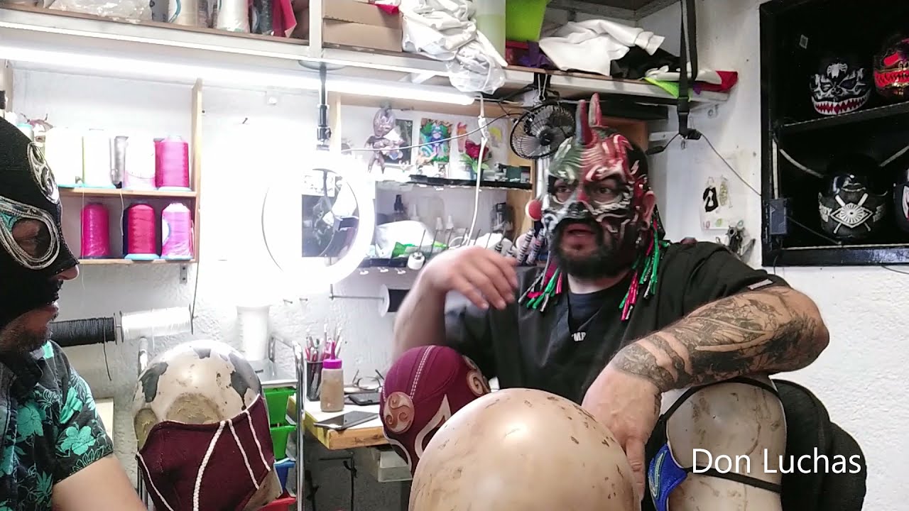 Como se hace una máscara de luchador