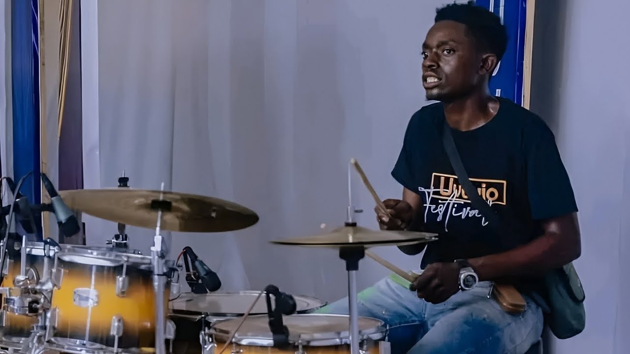 JIFUNZE KUPIGA DRUMS 🥁 SEBENE  NA KEYZ HUNTER 