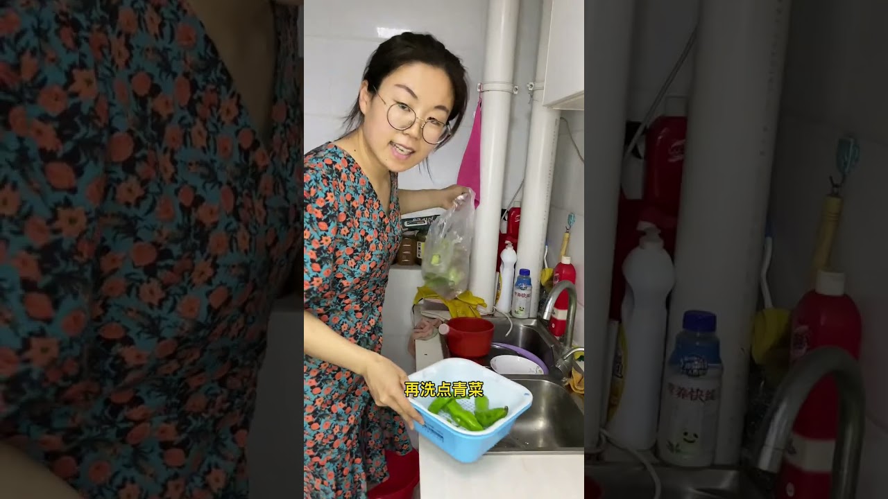 第一次尝试在家做了肉夹馍，老公吃的赞不绝口，连话都顾不上说了……只要一家人在一起，感觉不管吃什么，都是最幸福的……#记录真实生活 #自制肉夹馍 #二胎宝妈 #vlog日常 @DOU+小助手 @抖音小
