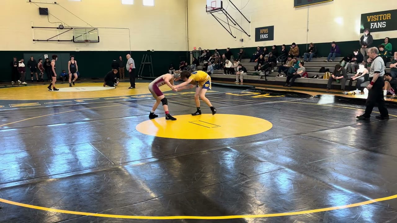 Match 2 - Archer Welch (Franklin) JV 126 lbs vs. Noah Saalfeld JV 150 lbs - Joe Stewart Invitational