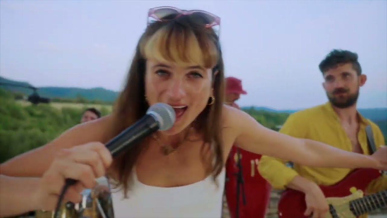 Deluxe - Acoustik Moustache 