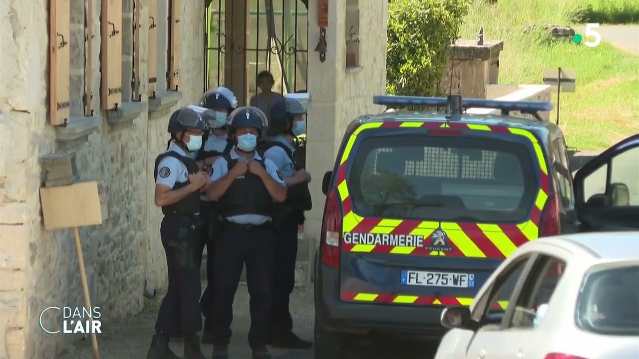 Bracelet électronique : à quoi sert vraiment ce dispositif ? - Reportage #cdanslair 31.05.2021