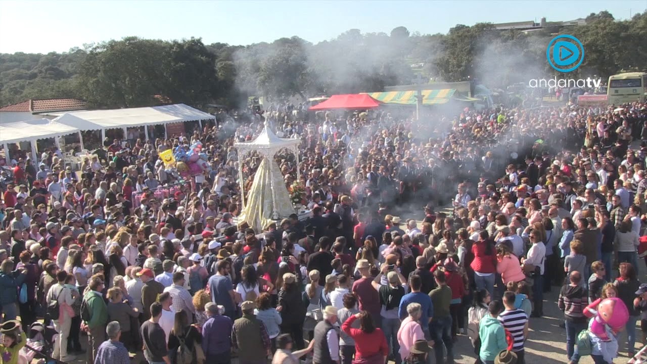 Salida de la Virgen de Luna hacia Pozoblanco