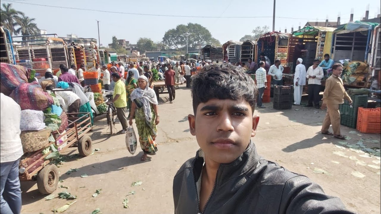 Nasik road ke bhaji Mandi Mein aa gaye 😍