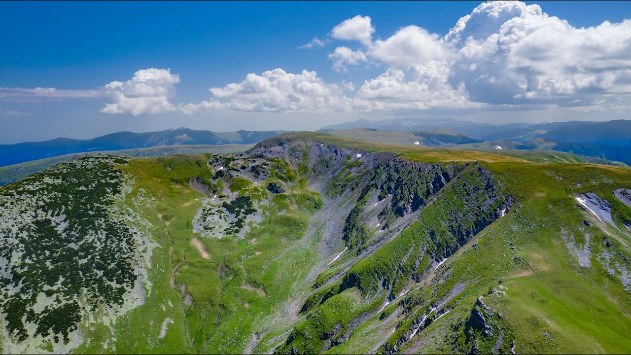 Căleanu-csúcs   -   Vârful Căleanu  2199 m