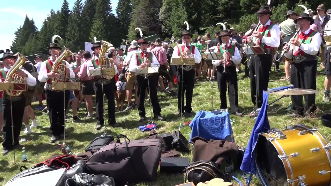 AUF DER GARTENBANK - Musikkapelle Wangen 2025