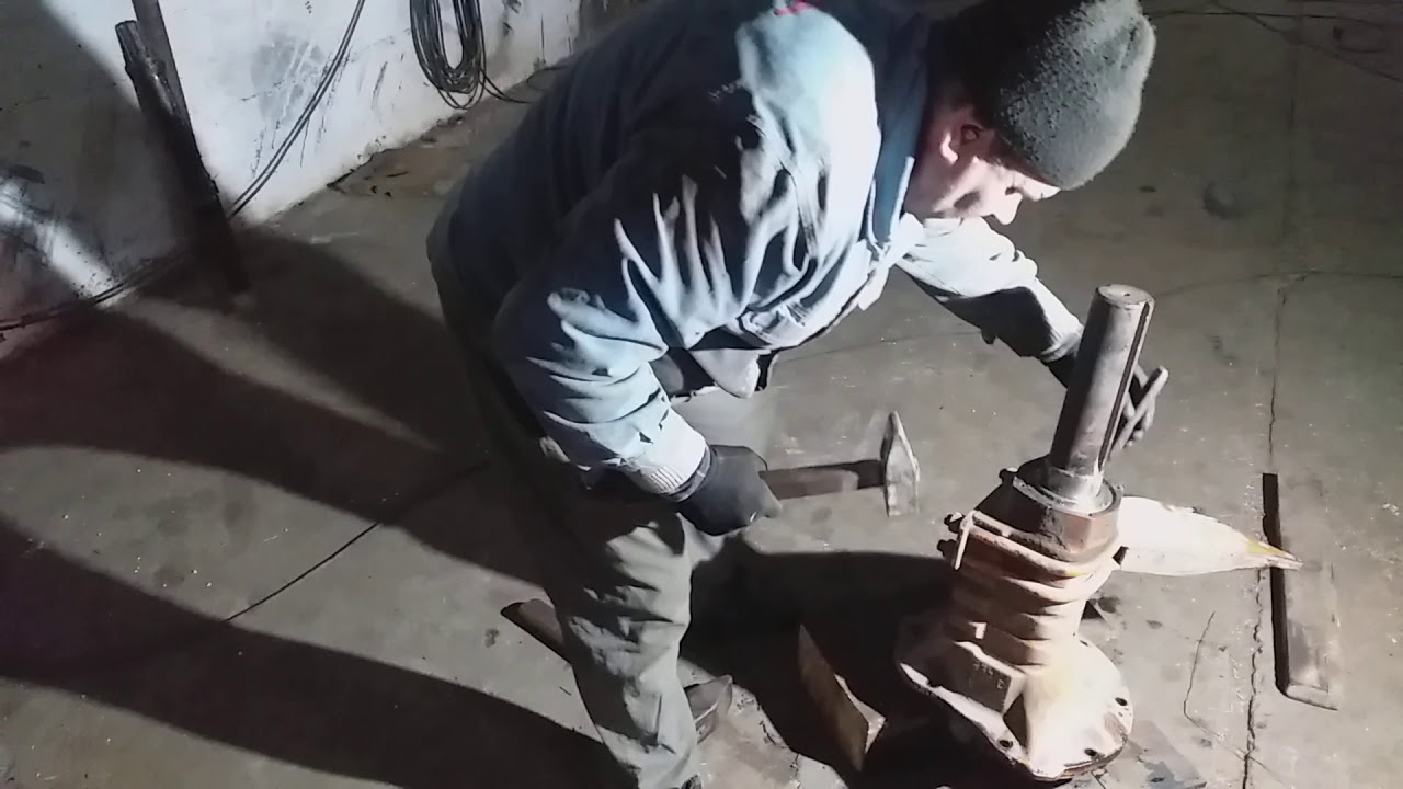 montare rulmenti și planetara(osie)U650  partea a2a.