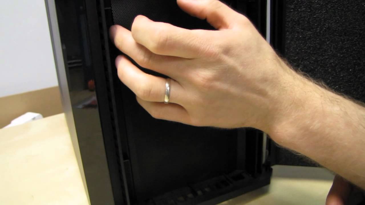 Corsair Obsidian 550D Quiet Computing Computer Case Unboxing & First Look Linus Tech Tips