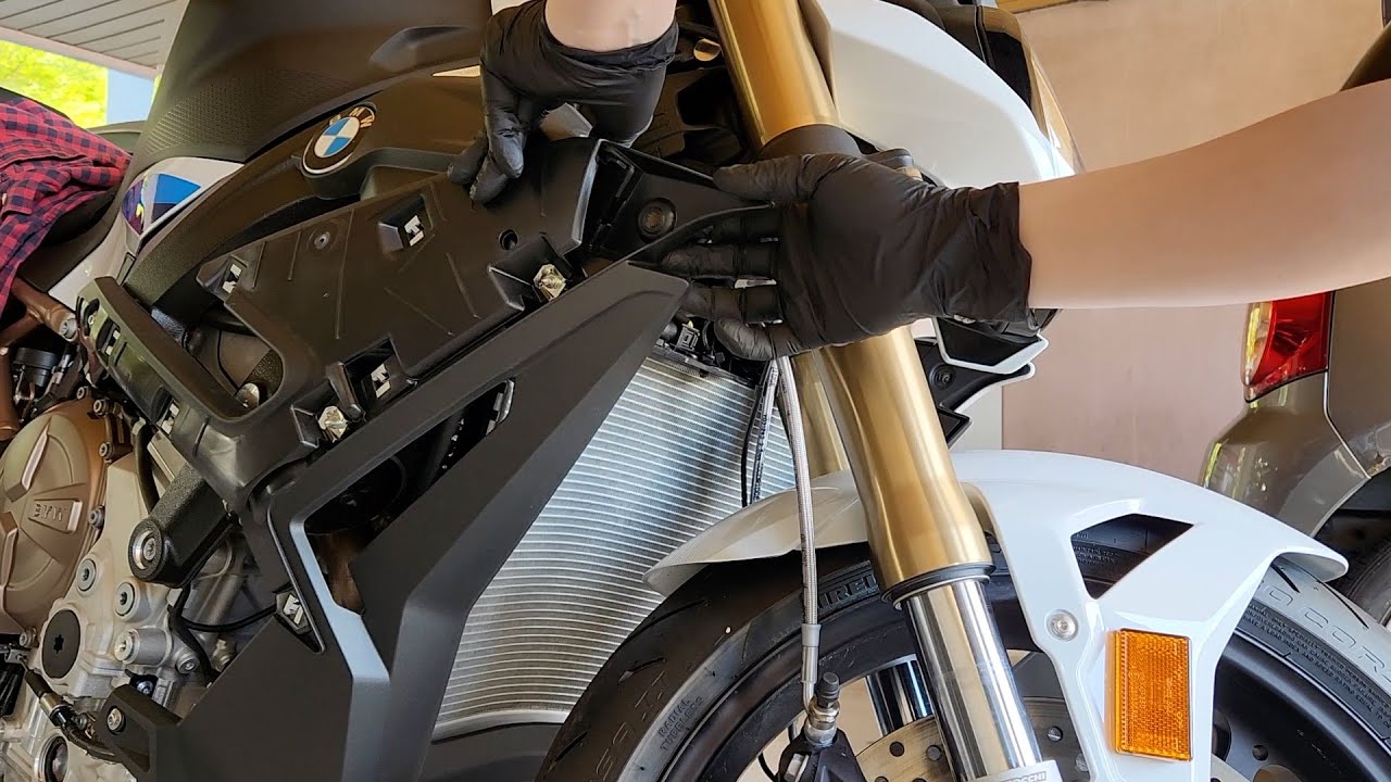 s1000r  2024 라디에이터 가드 설치하기 radiator guard install.