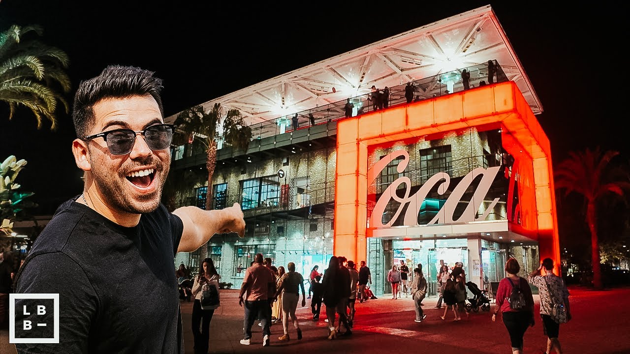 Visité la GIGANTE TIENDA de COCA COLA en ORLANDO!