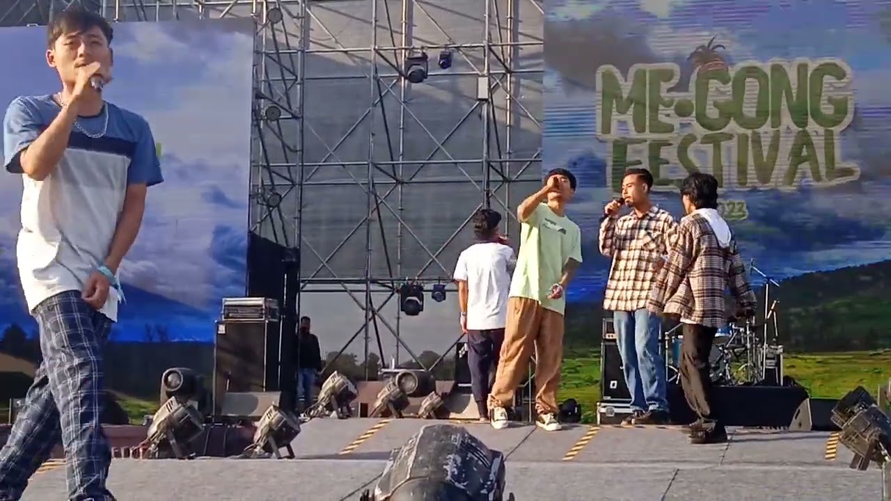 Next song Pringoni attamona, by Crack gang.