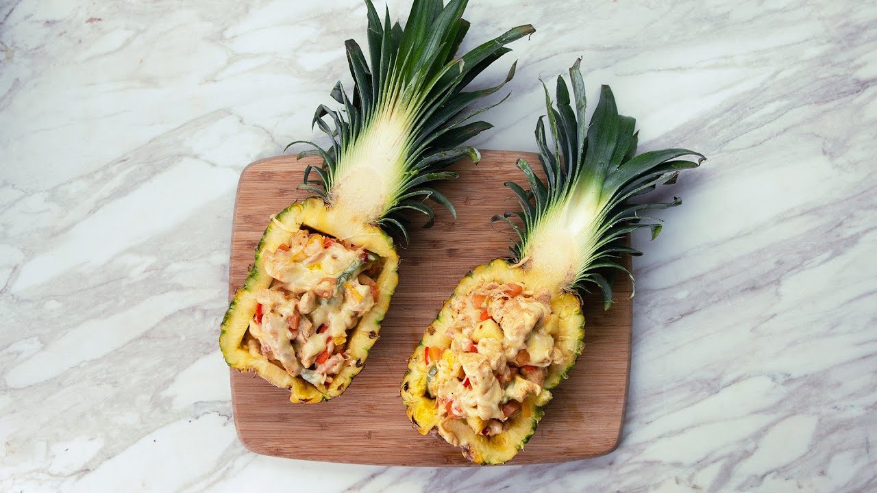 Pi&ntilde;a Rellena de Fajitas de Pollo