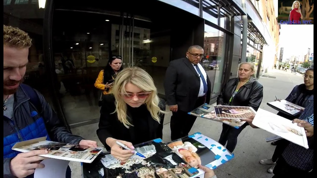 CelebELIs NYC: Elisha Cuthbert