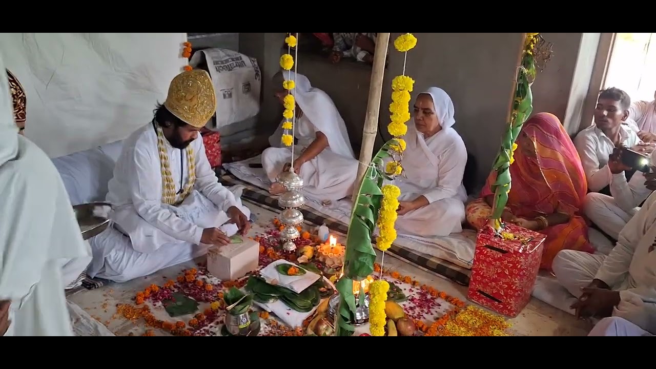 कबीर पथ कि चोकारति किजाति हे असे साहेब बदगि साहेब 