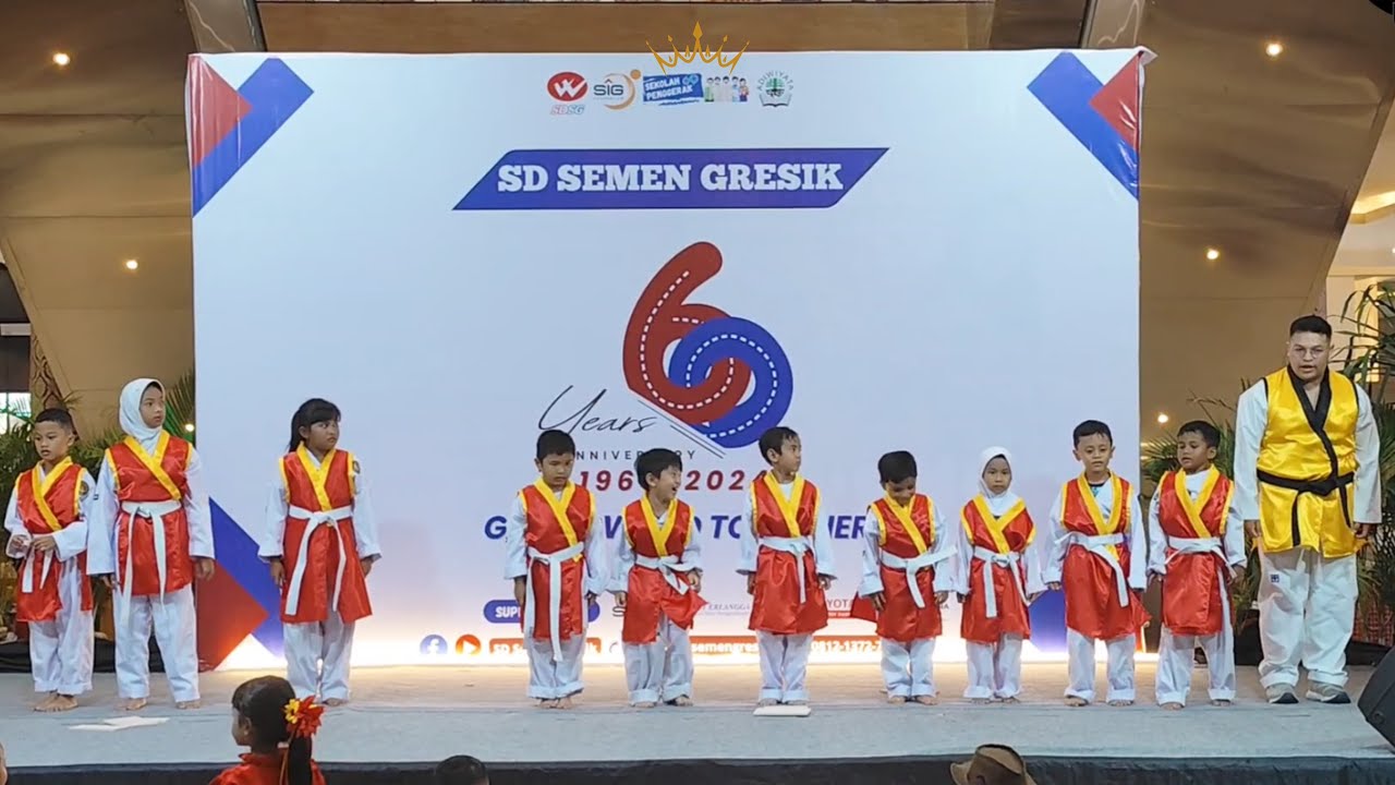 Penampilan Demonstrasi Taekwondo by SD Semen Gresik students (HUT ke-60 SD SG)