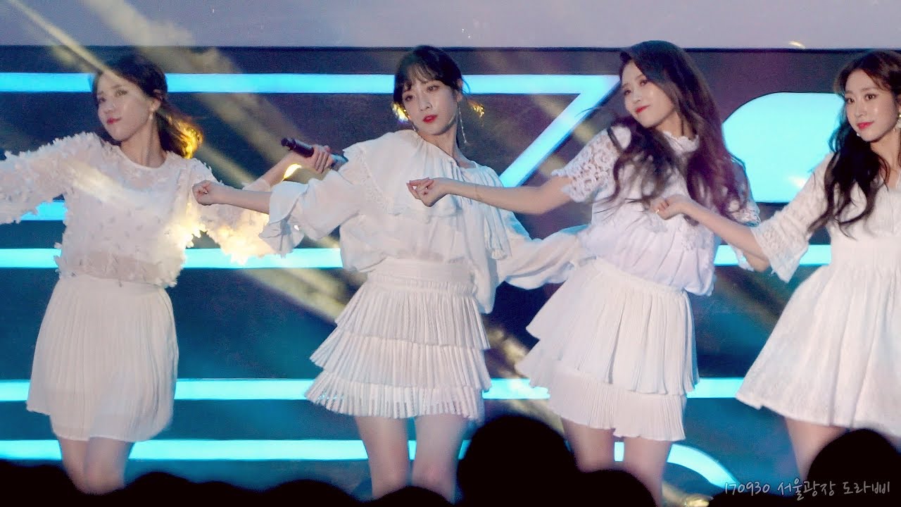 [4K] 170930 러블리즈 (Lovelyz) 유지애 'Take me somewhere' 직캠 By 도라삐 @ 피버페스티벌, 서울광장