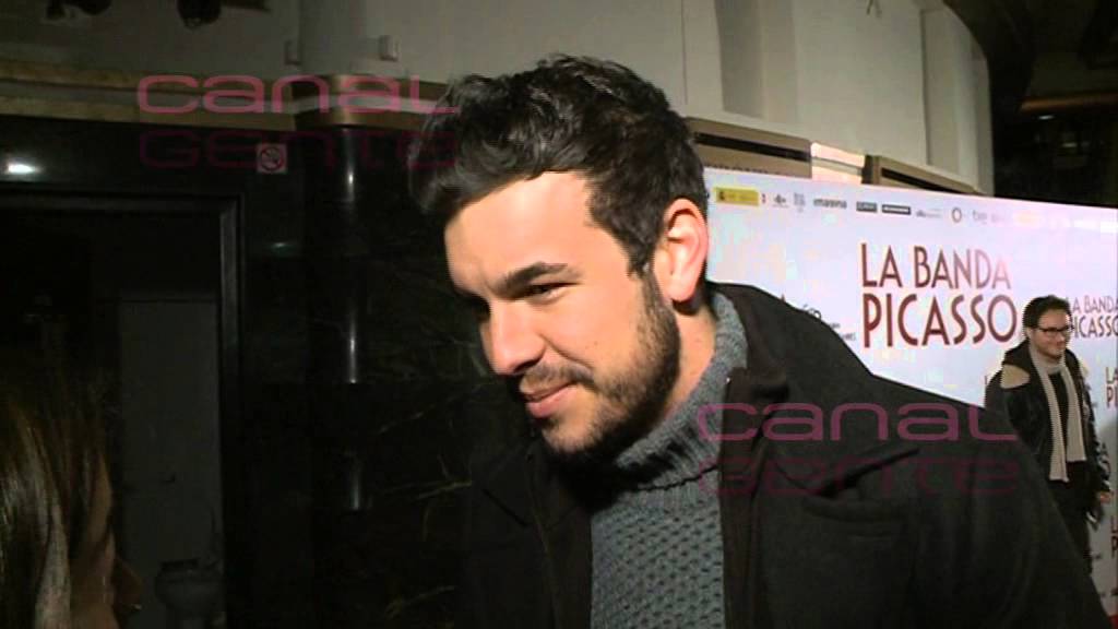 Mario Casas y María Valverde se 'resisten' a posar juntos