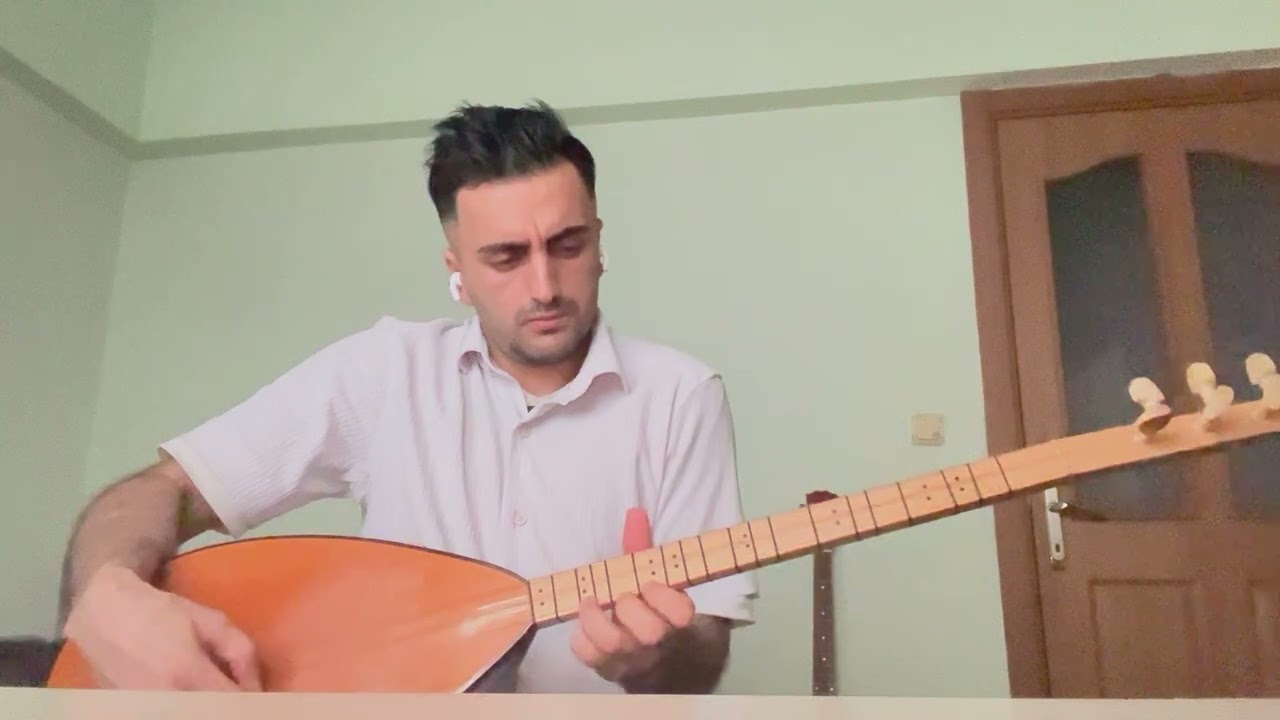 Bir sabah gelecek kardan aydınlık saz (bağlama )#fypシ #fypシ゚viral #fyp #saz #ilahi #müzik #music 