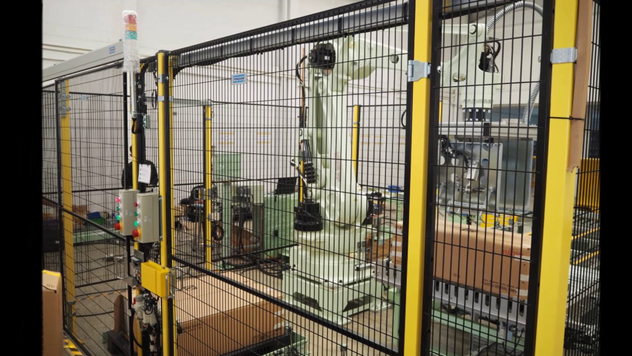 TROAX Safety Fence รั้วเซฟตี้สำหรับสายการผลิตด้วยหุ่นยนต์อุตสาหกรรม