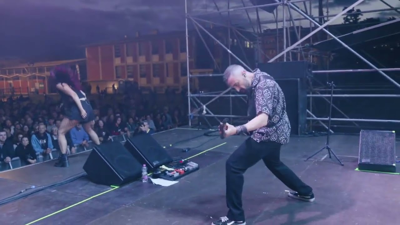 Overlaps opening for the Darkness (live Festival Di Majano 2025)