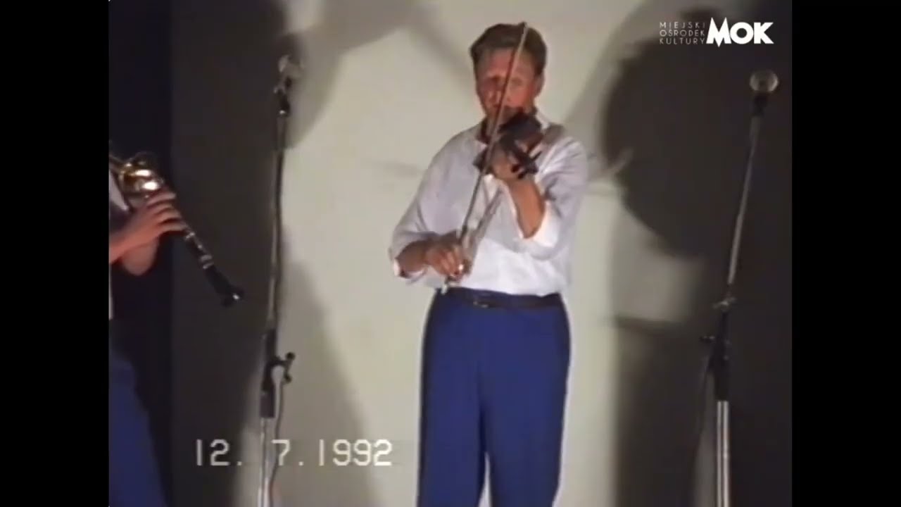 Występ Kapeli z Krasnobrodu w Józefowie.  lipiec 1992 r.