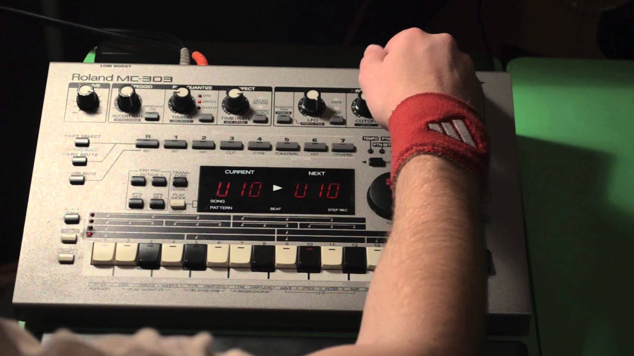 In the absence of expression: Roland MC 303 demo #5 groovebox ambient chill