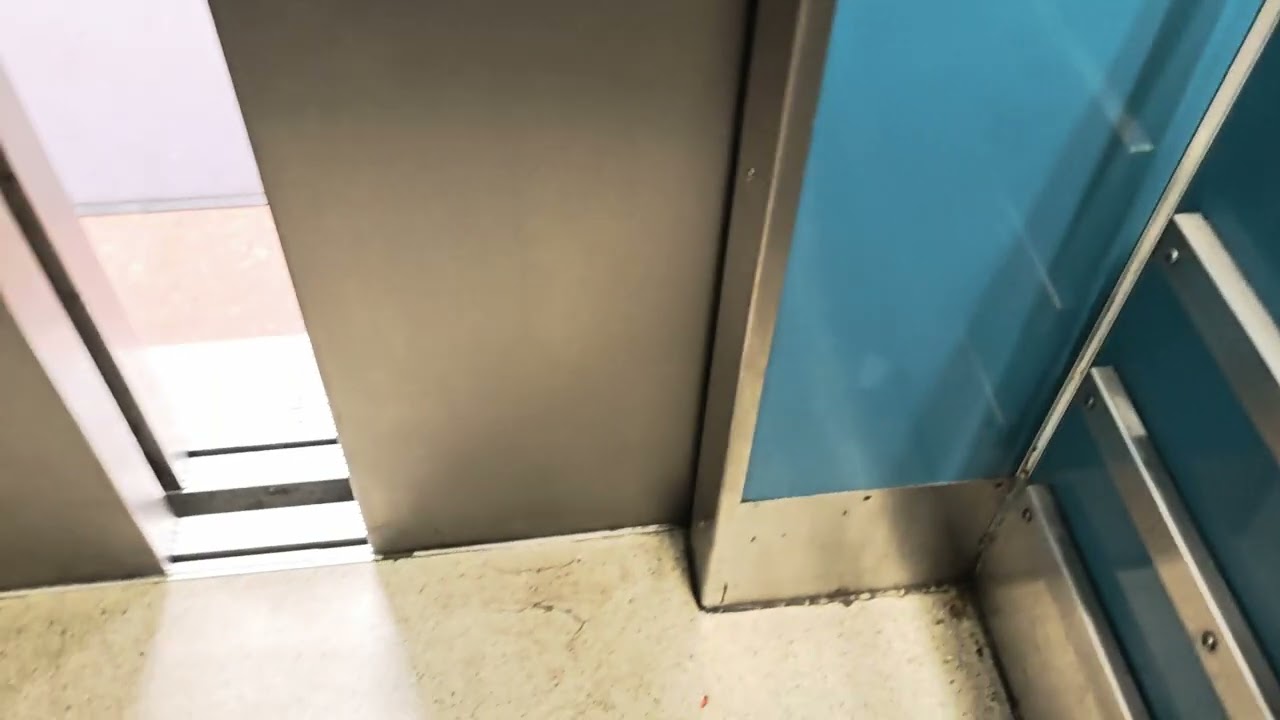 Sweden, Stockholm, Vårby Gård Centrum, 1X elevator