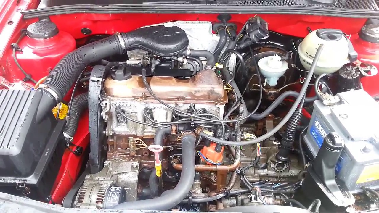 Washing the VW Golf 3 engine