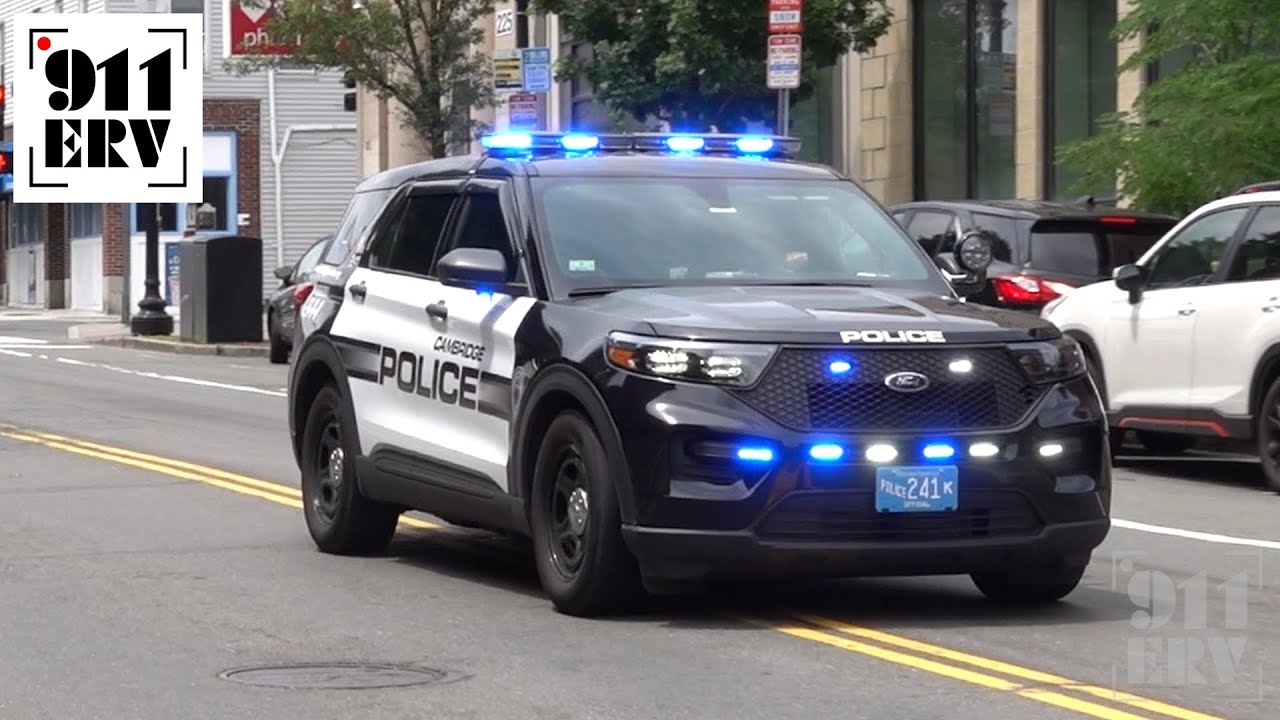 Cambridge Police Car Responding | Car 241