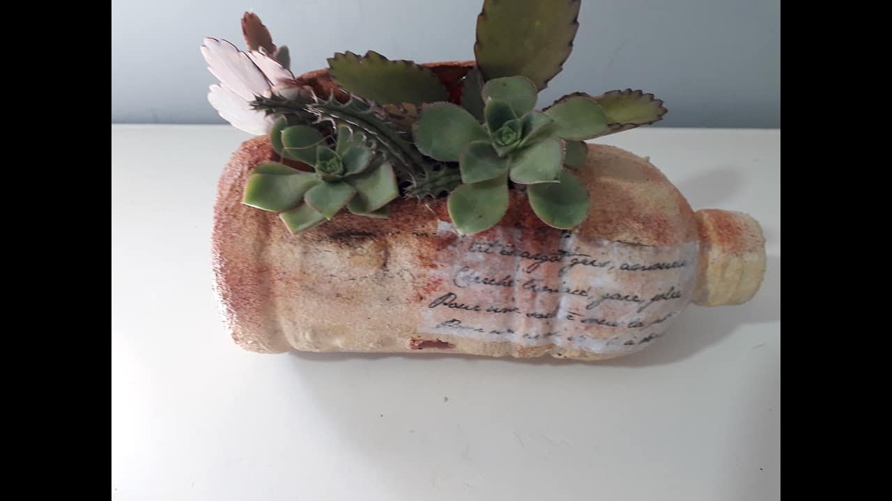 Efecto piedra. Reciclado de botellas plásticas #pinturaseterna #gracielaherman