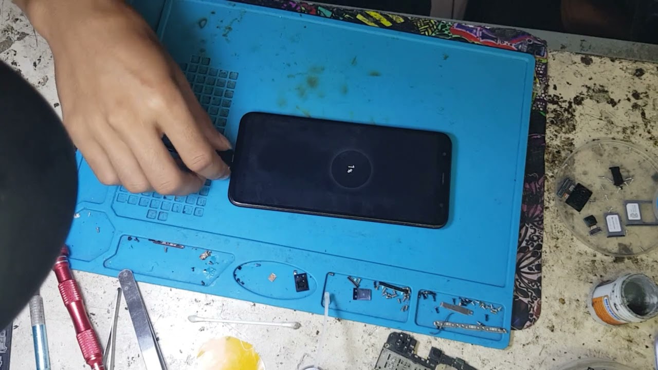 cara memperbaiki samsung j6 plus yang tidak bisa di cas
