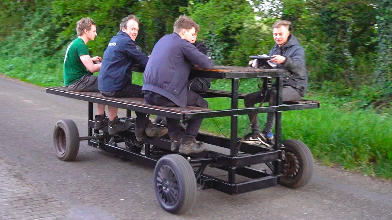 rijdende tuinbank (gemotoriseerde picknicktafel)