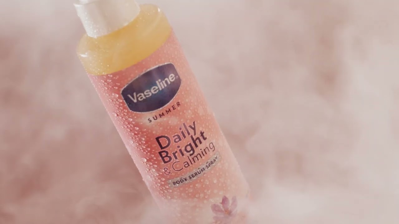 Calm summer skin is just a spray away | New Vaseline Daily Bright Serum Spray