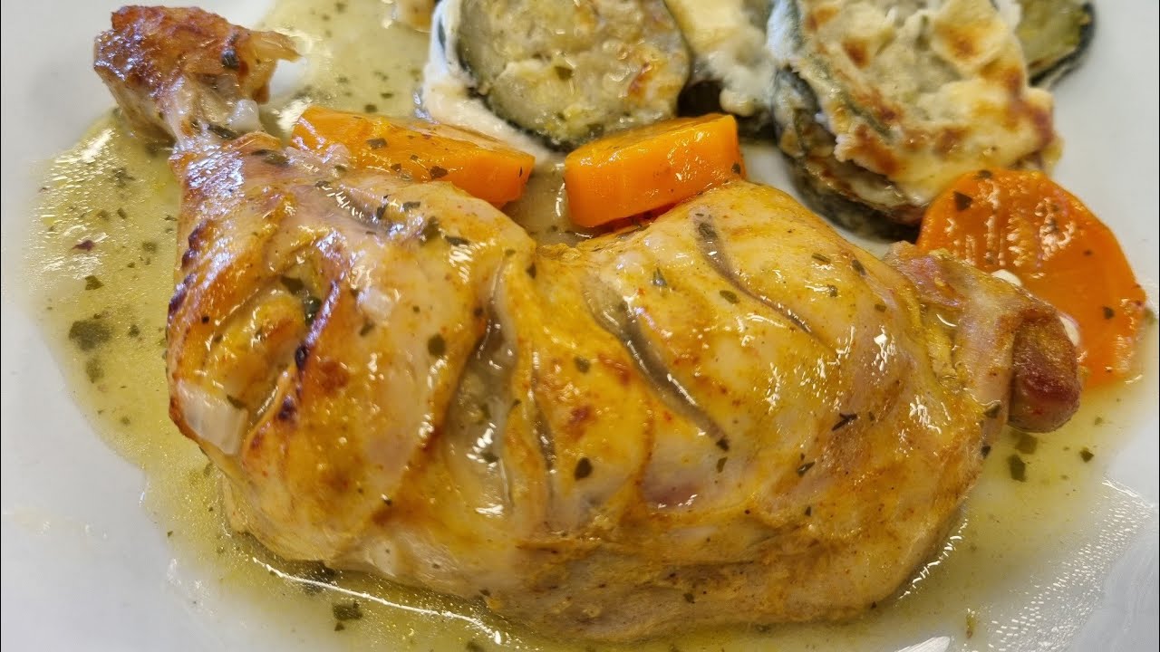 إنه الدجاج ضروري تجربوه بهاد الطريقة تيجي زوين ومقرمش منقلكومش بنين بزاف