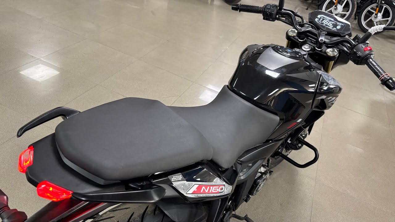 New Bajaj Pulsar N160 EBONY BLACK Slipper Assist Clutch Review | On Road price New Update Features