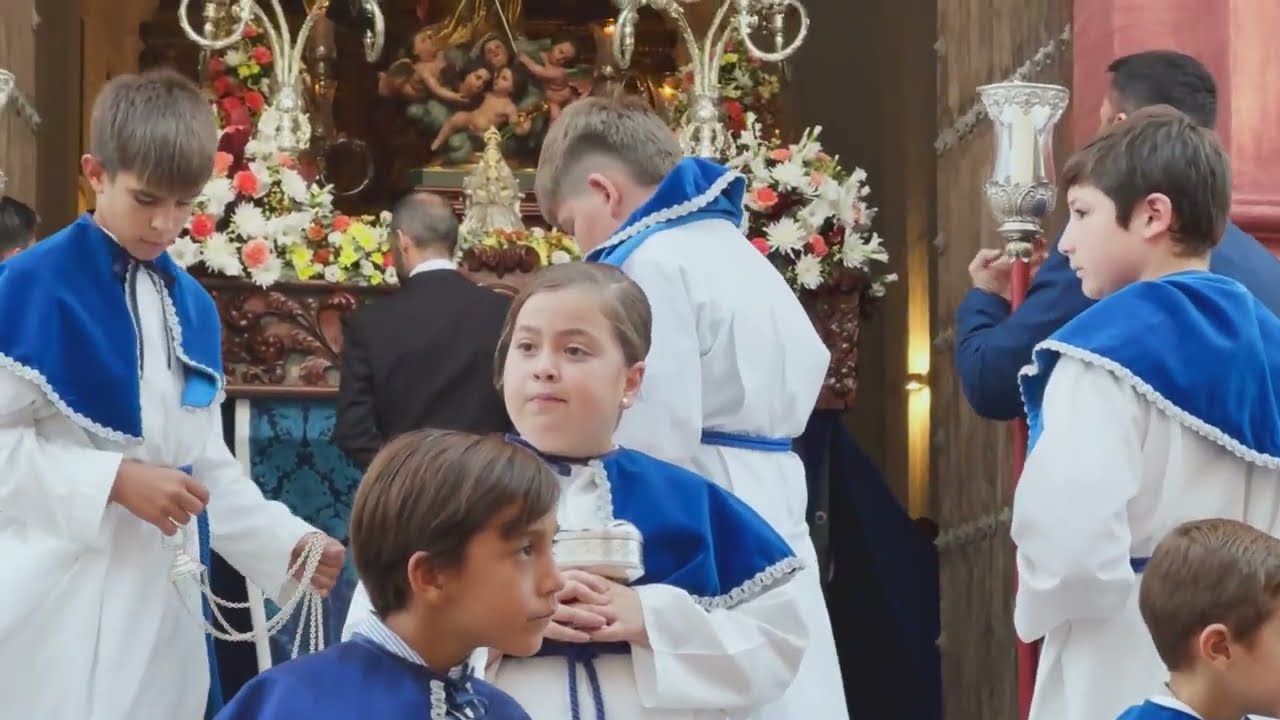 Salida Procesional de Nuestra Señora de la Aurora