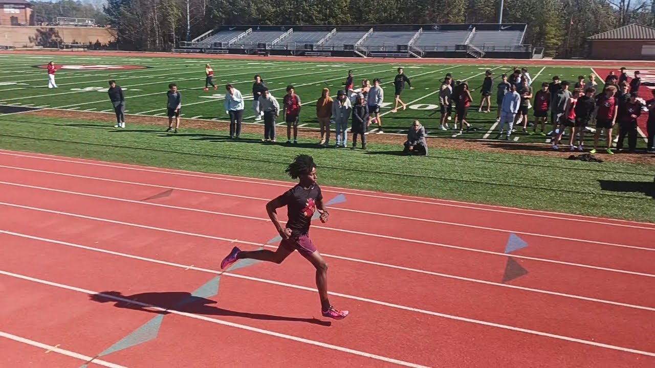 15 yr old running 400m @ 54.89 start of the season 2026