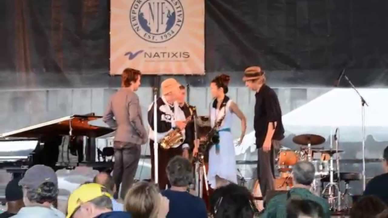 Lee Konitz and Grace Kelly at 60TH Newport Jazz Festival part 2