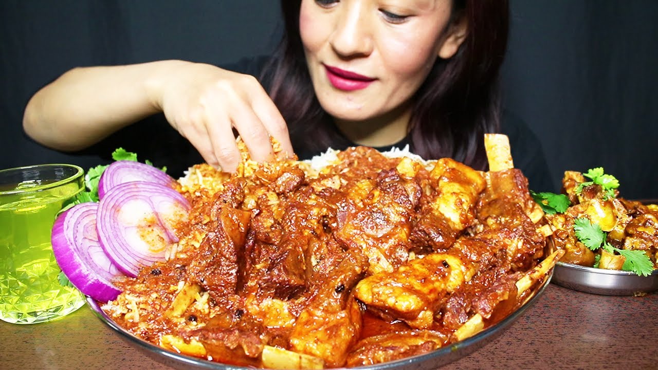 SPICY MUTTON CURRY, SPICY MUTTON HEAD CURRY AND BASMATI RICE #ASMR/EATING SHOW *BIGBITES* MUKBANG