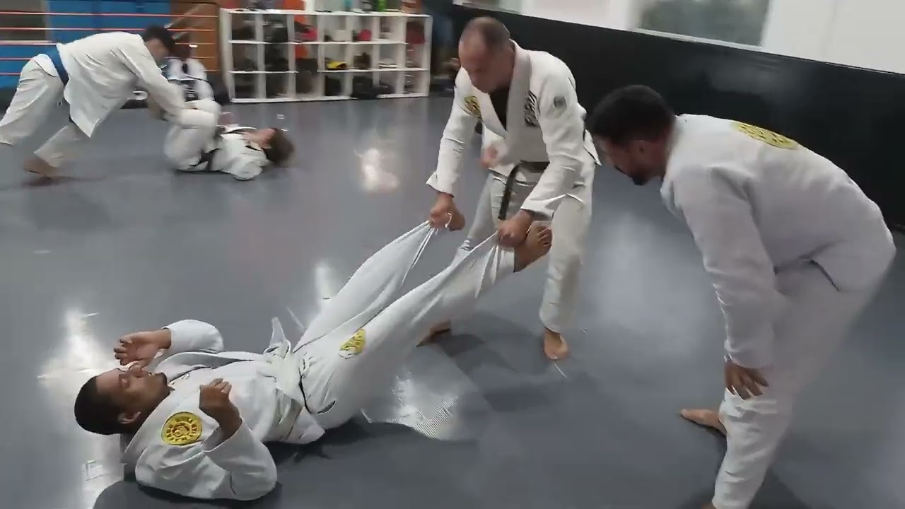 Ogros Escola de Lutas, Equipe Grow Jiu-Jitsu Association.